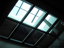 Первый светопрозрачный противопожарный пол.
